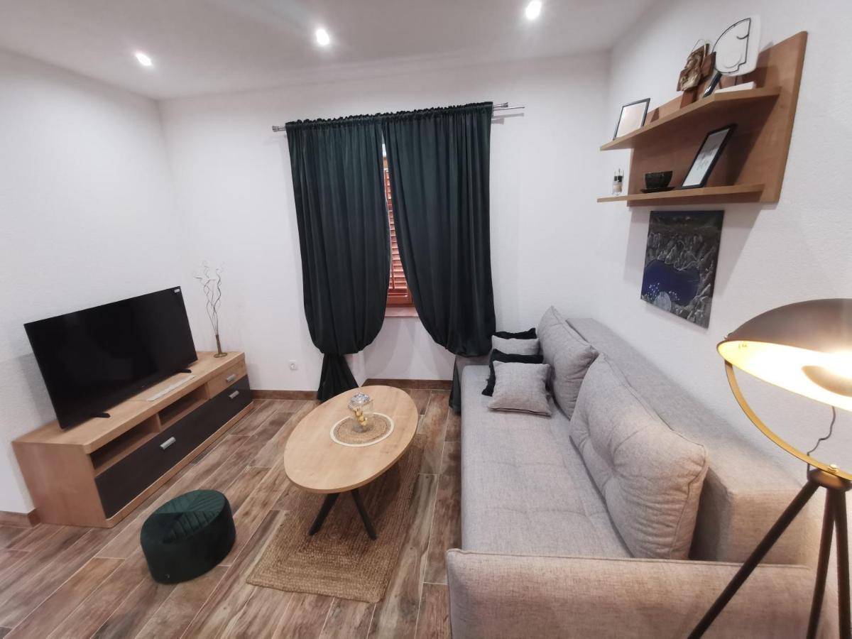 Apartmani Tripalo อิโมตสกี ภายนอก รูปภาพ