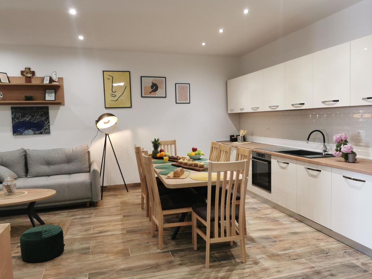 Apartmani Tripalo อิโมตสกี ภายนอก รูปภาพ