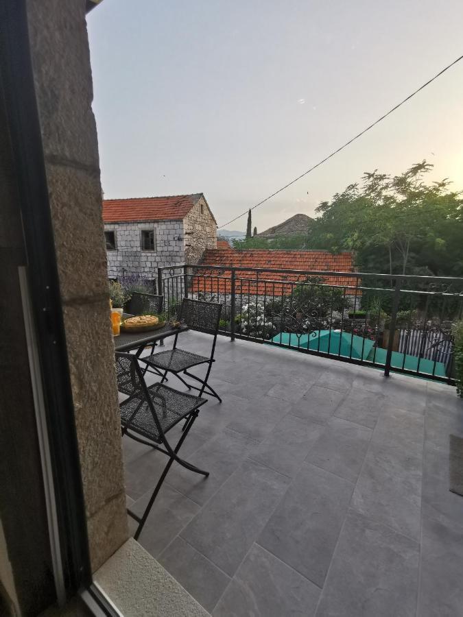 Apartmani Tripalo อิโมตสกี ภายนอก รูปภาพ