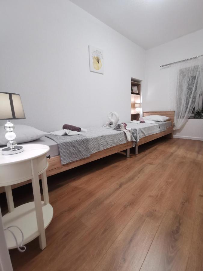 Apartmani Tripalo อิโมตสกี ภายนอก รูปภาพ
