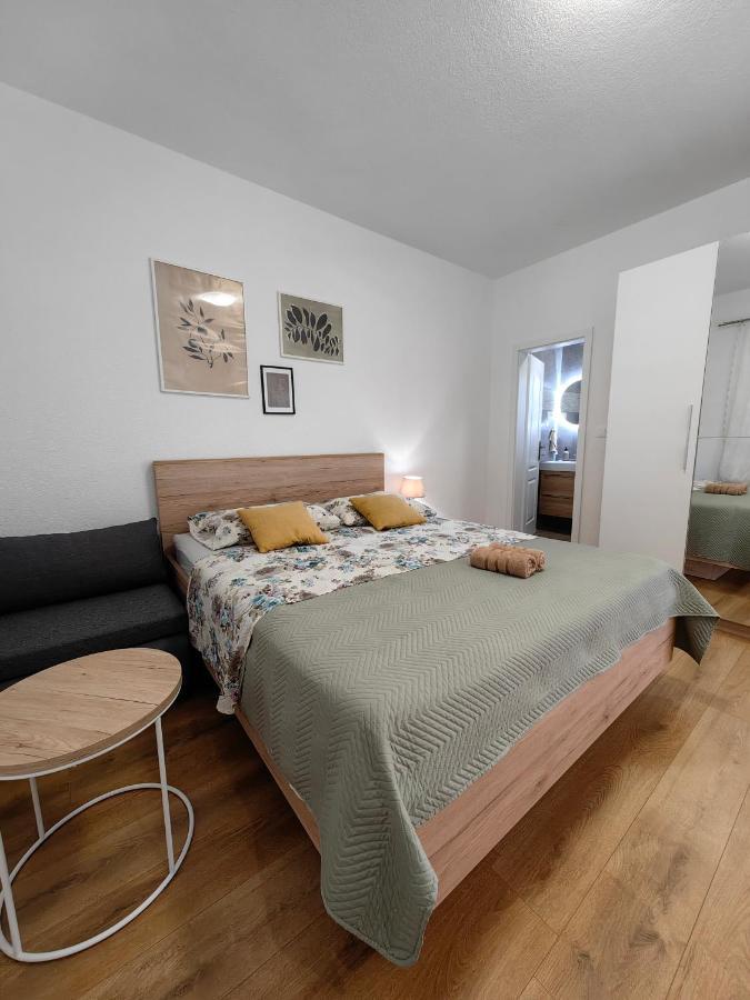 Apartmani Tripalo อิโมตสกี ภายนอก รูปภาพ