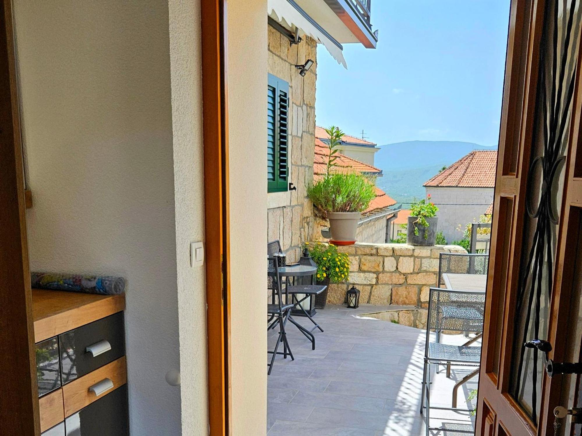 Apartmani Tripalo อิโมตสกี ภายนอก รูปภาพ