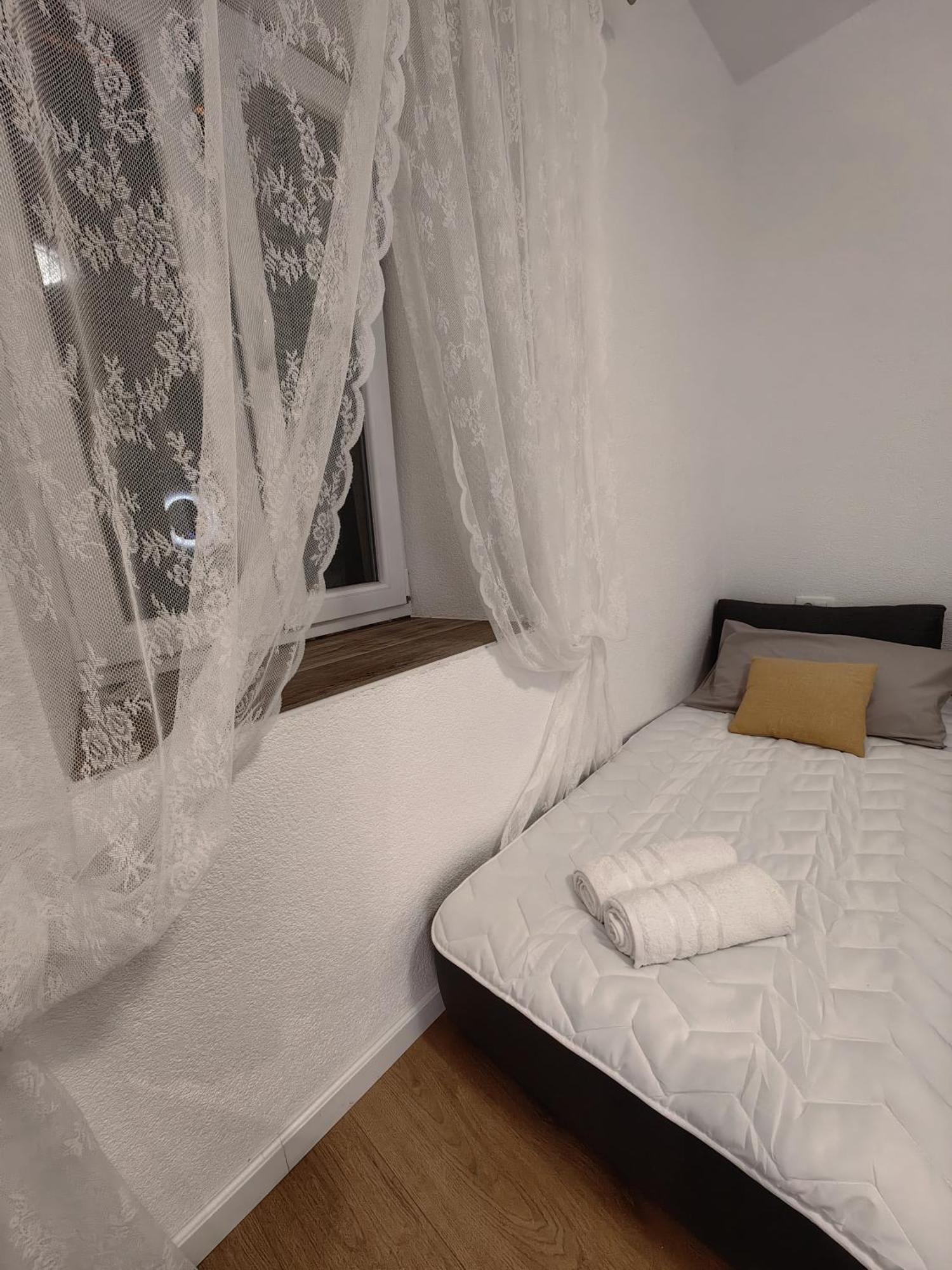 Apartmani Tripalo อิโมตสกี ห้อง รูปภาพ